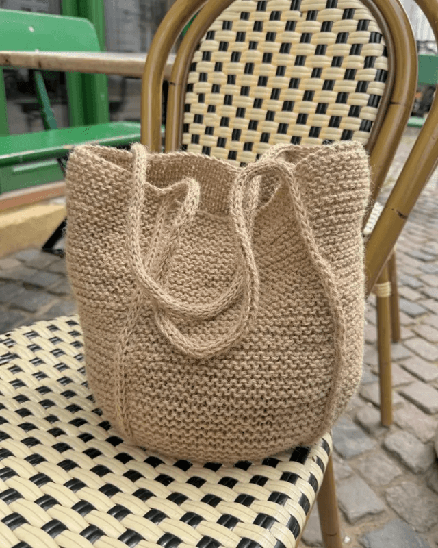 Julie Bag strikket i Jutegarn | Strikkepakke